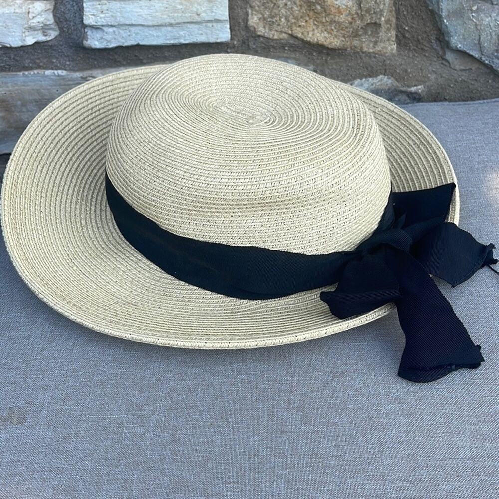 Scala beige straw hat with black ribbon